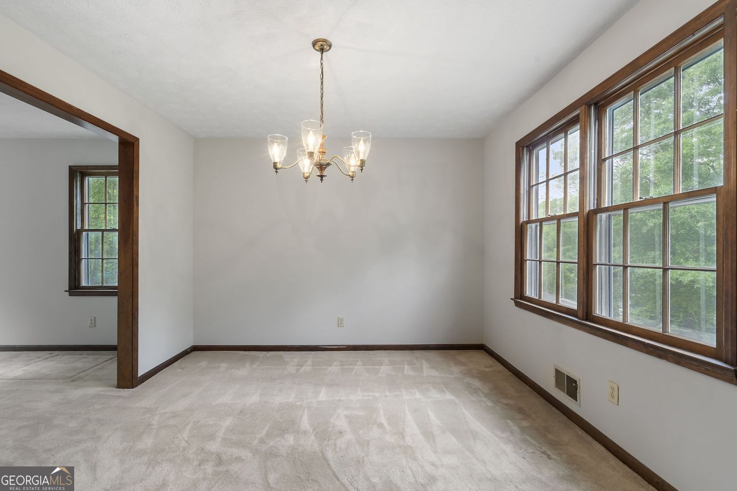 4200 Glenn Street Property Photo 13