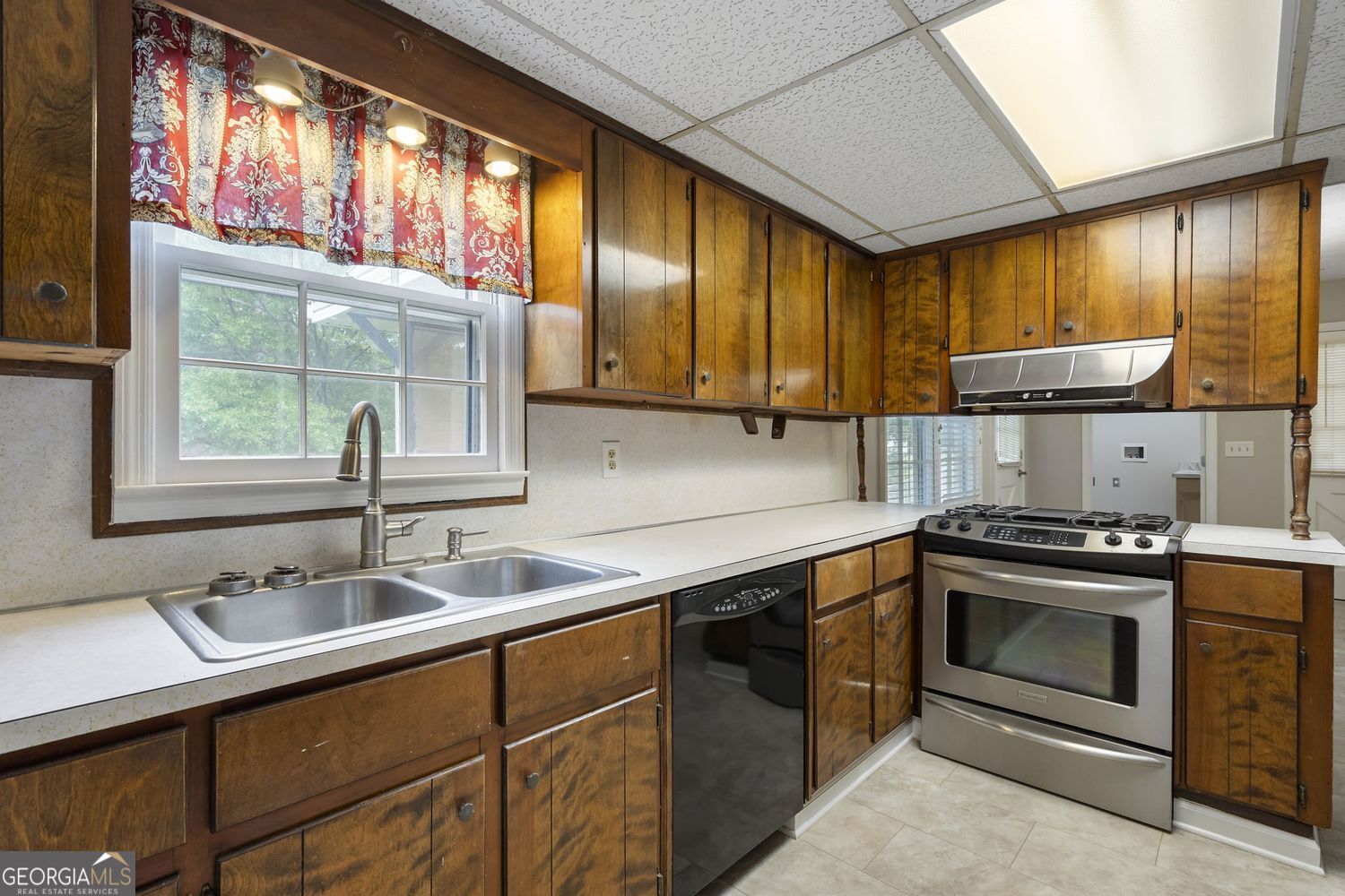 4200 Glenn Street Property Photo 17