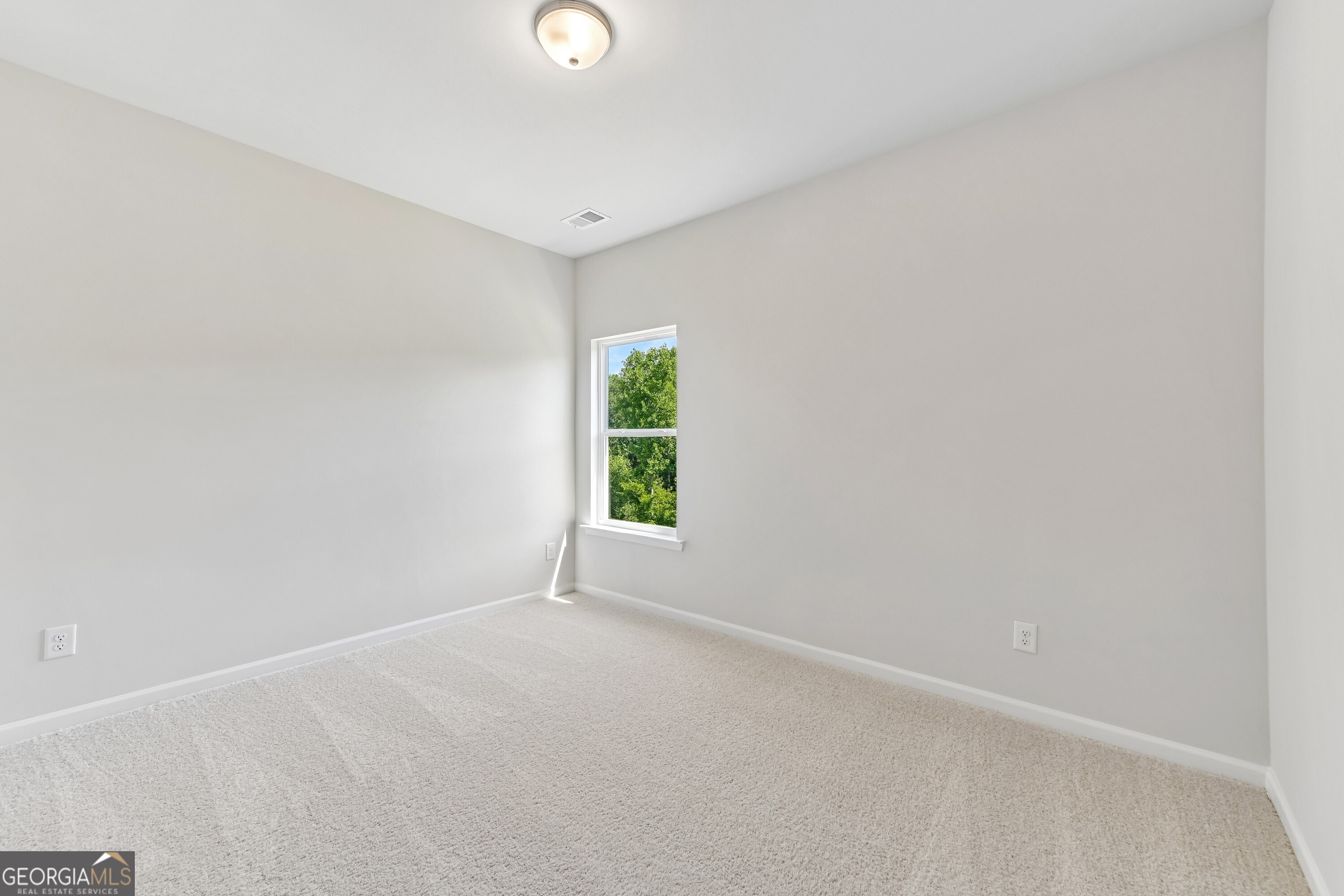 145 Greenview Court Property Photo 34