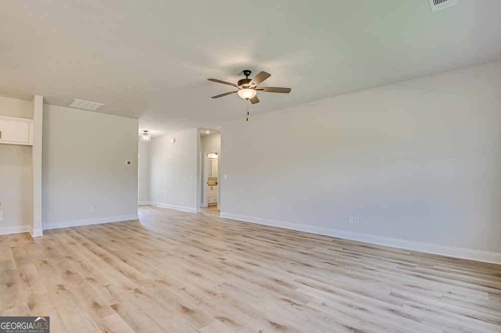 205 Palmetto Loop Property Photo 5