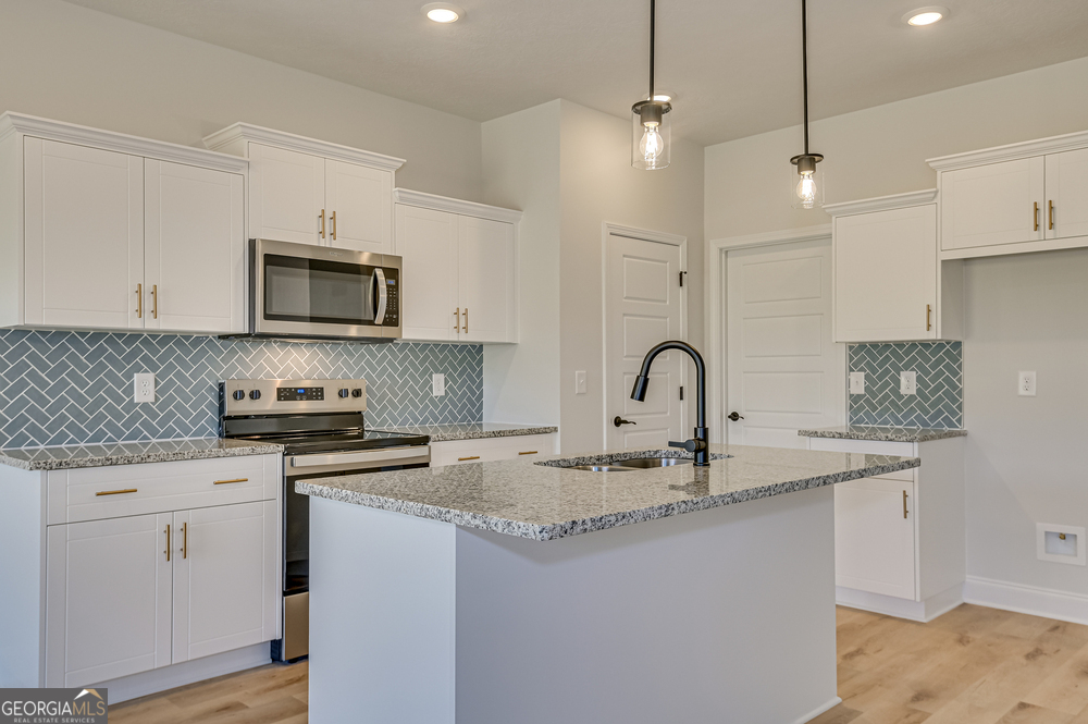 205 Palmetto Loop Property Photo 13