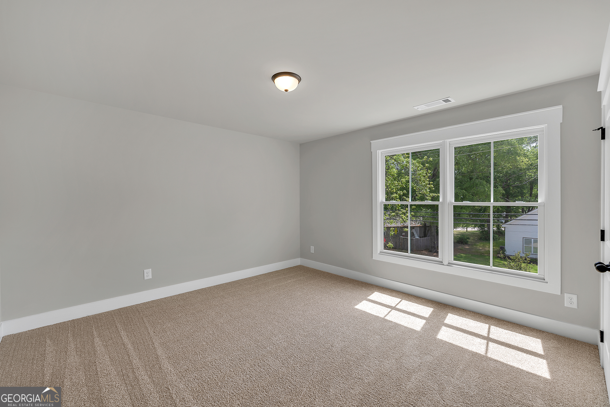 231 E Marable Street Property Photo 23