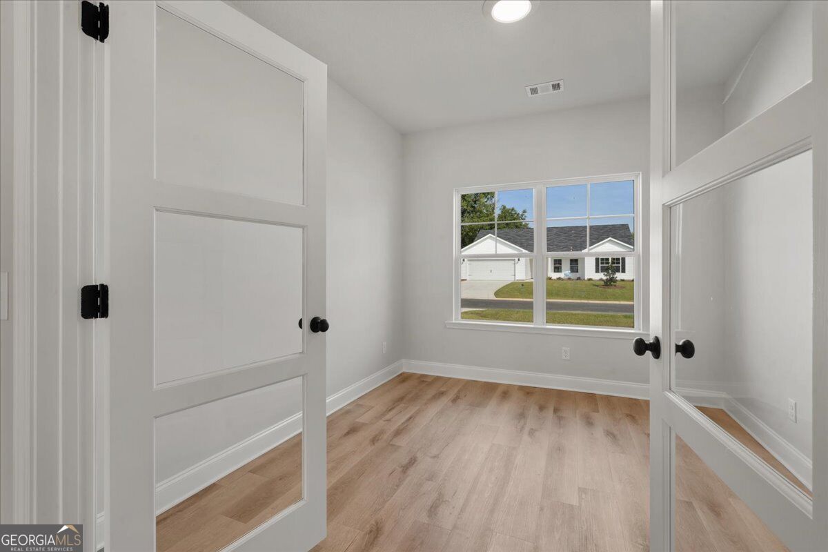 209 Palmetto Loop Property Photo 4