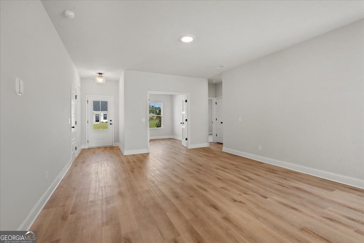 209 Palmetto Loop Property Photo 10