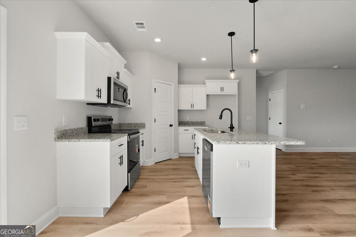 209 Palmetto Loop Property Photo 13