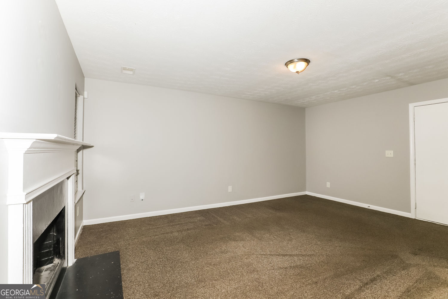 11235 James Madison Drive Property Photo 6