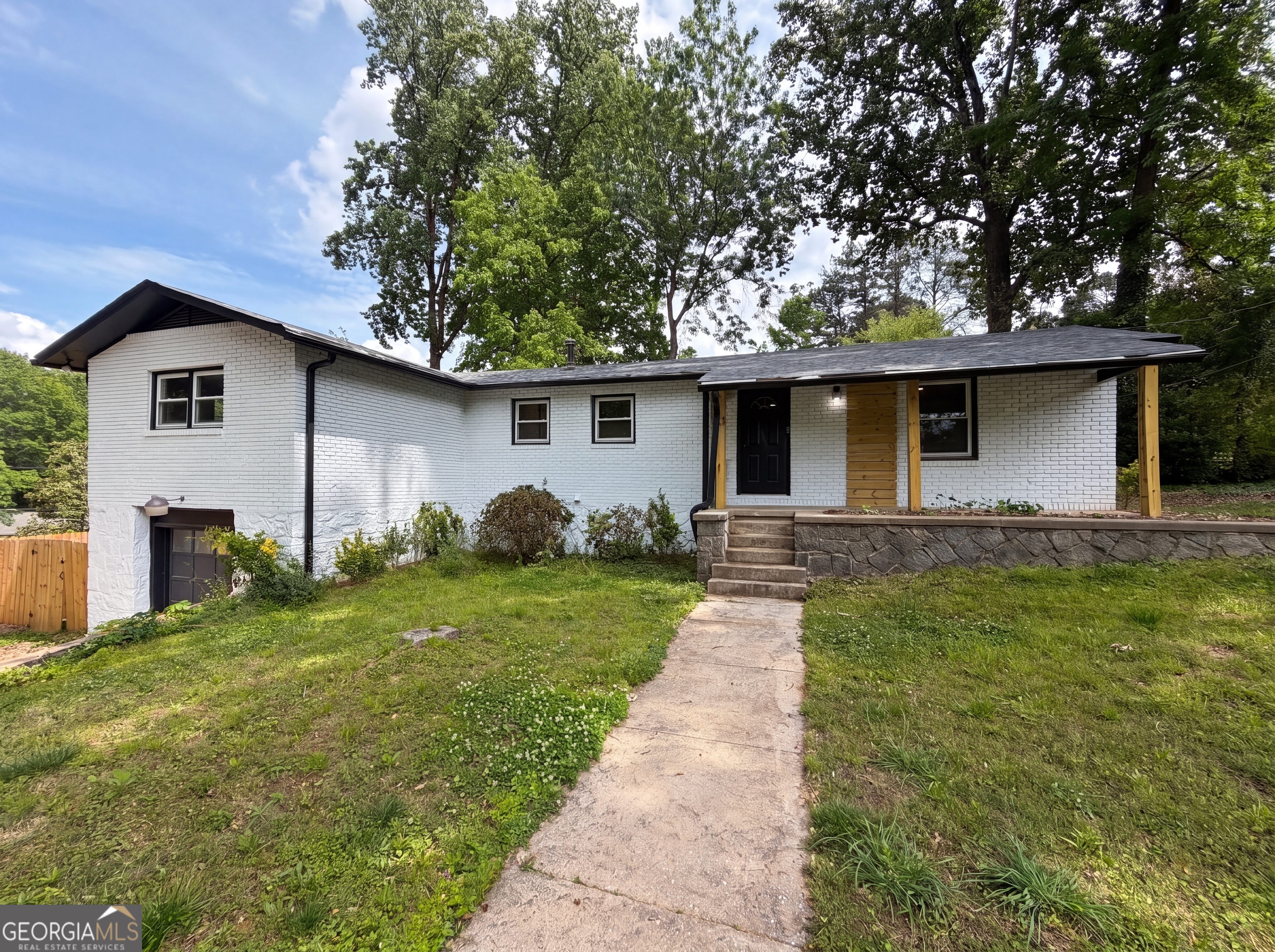 3807 Greenhill Drive Property Photo 1