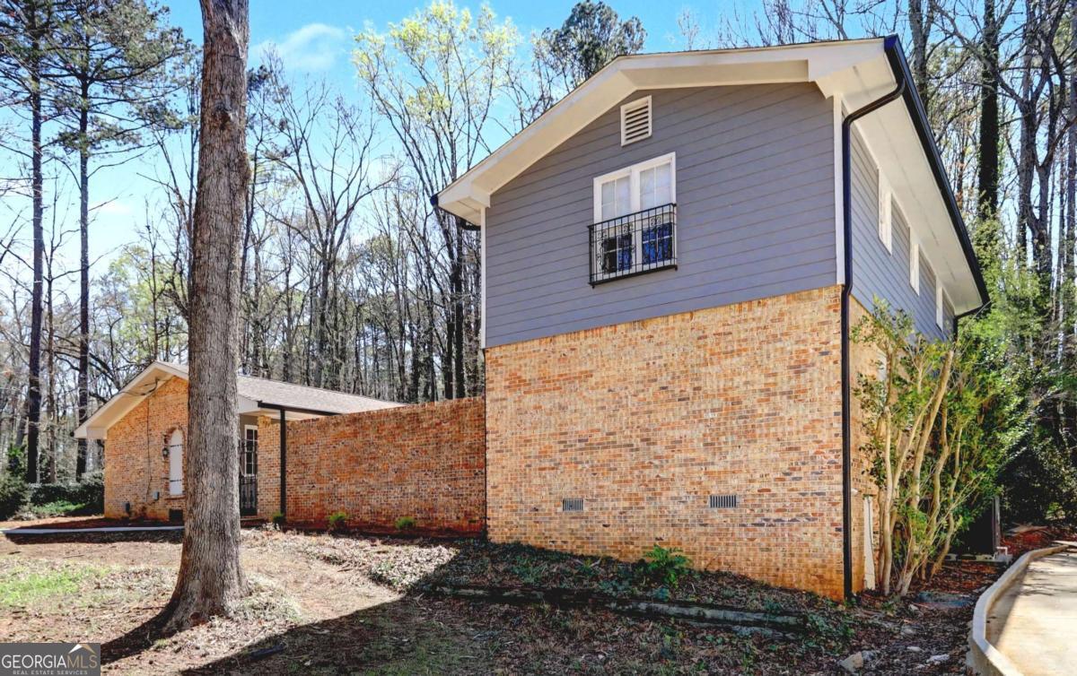 5213 Oxbow Road Property Photo 2