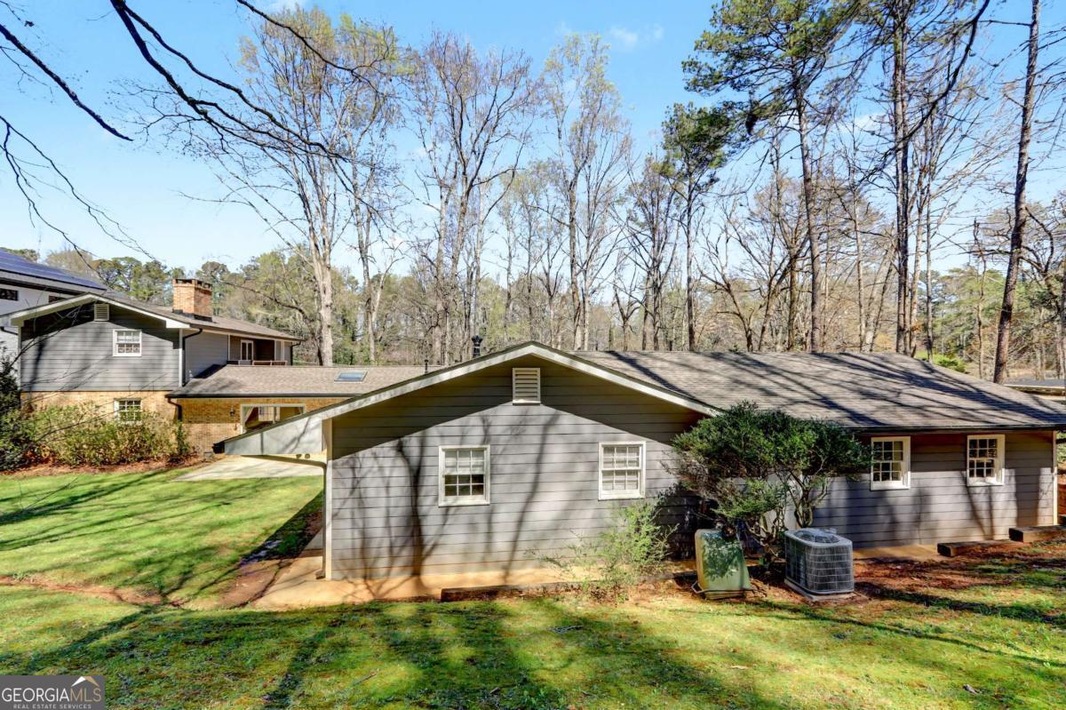 5213 Oxbow Road Property Photo 6