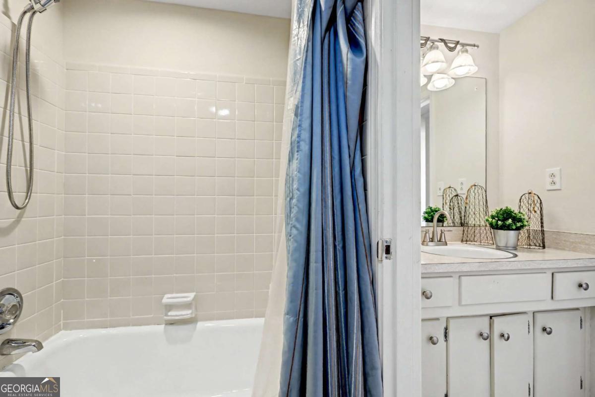 5213 Oxbow Road Property Photo 45