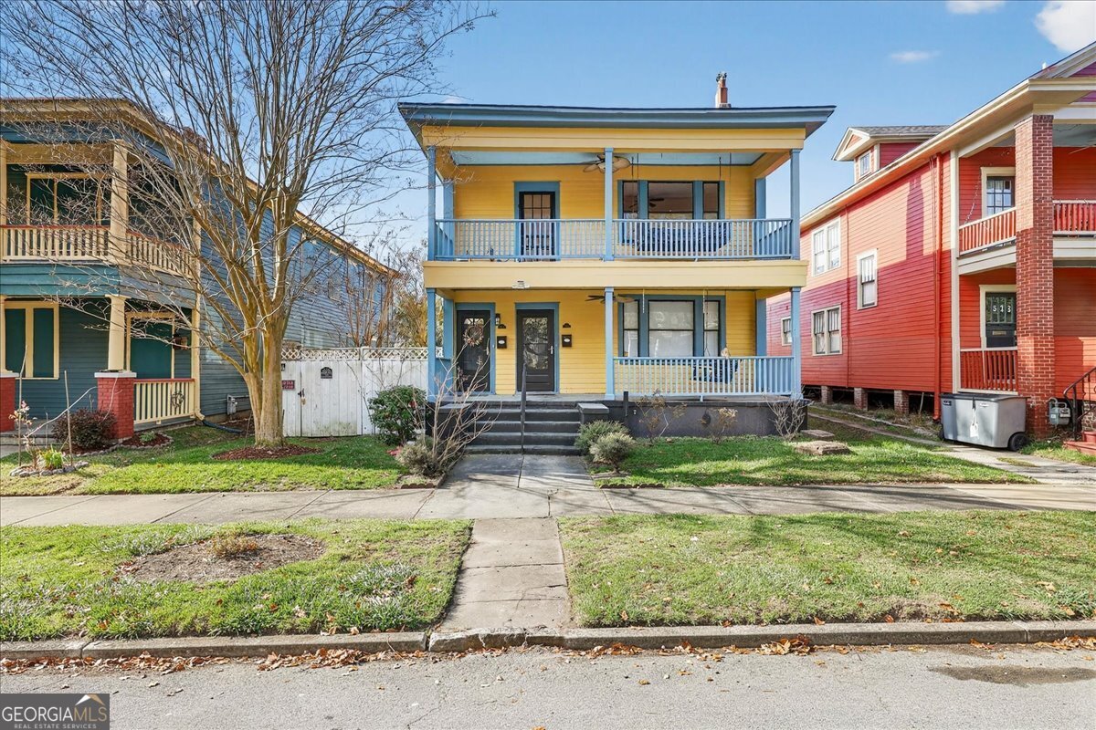 515 E Duffy Street Property Photo 3