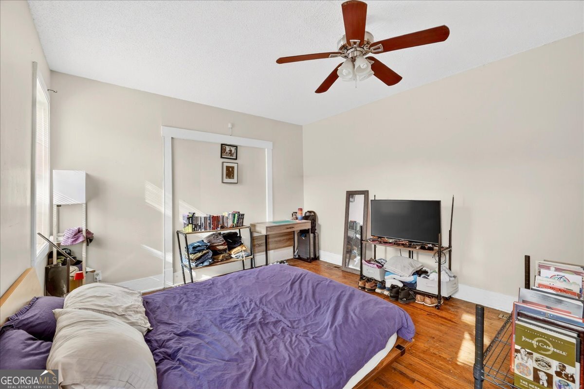 515 E Duffy Street Property Photo 16