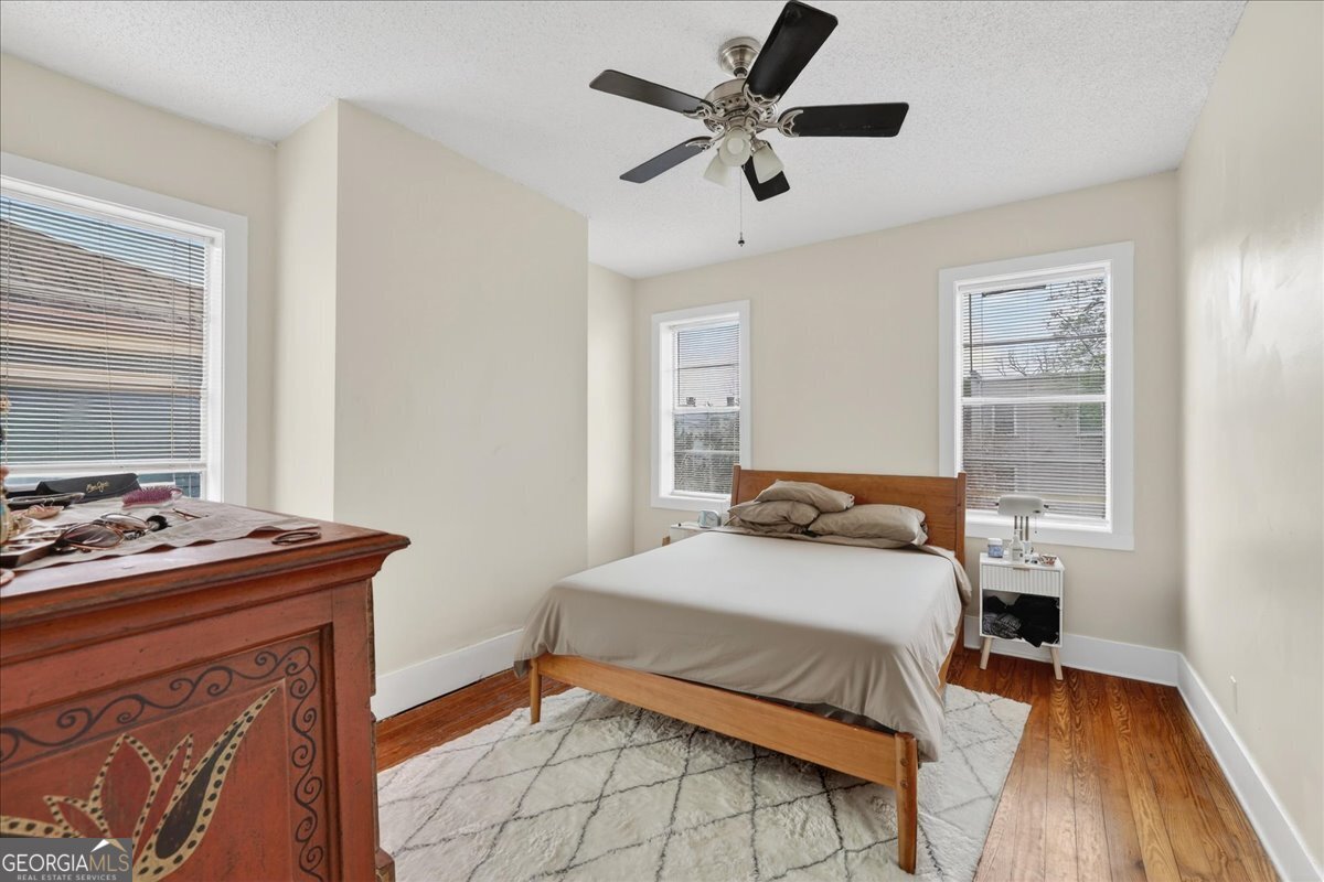515 E Duffy Street Property Photo 49