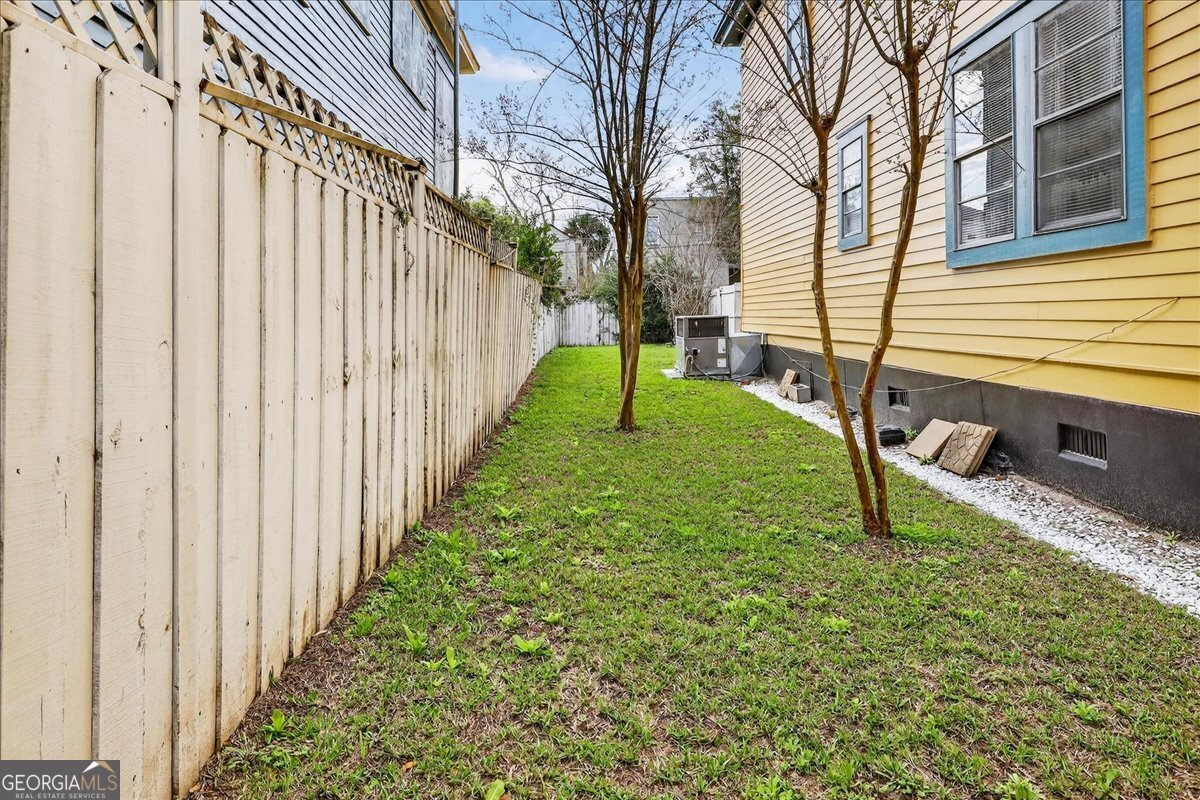 515 E Duffy Street Property Photo 54