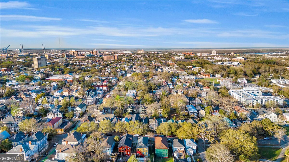 515 E Duffy Street Property Photo 71