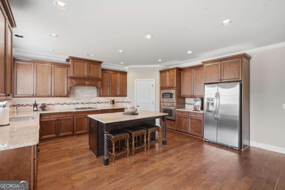 1884 Granite Hill Court Property Photo 11