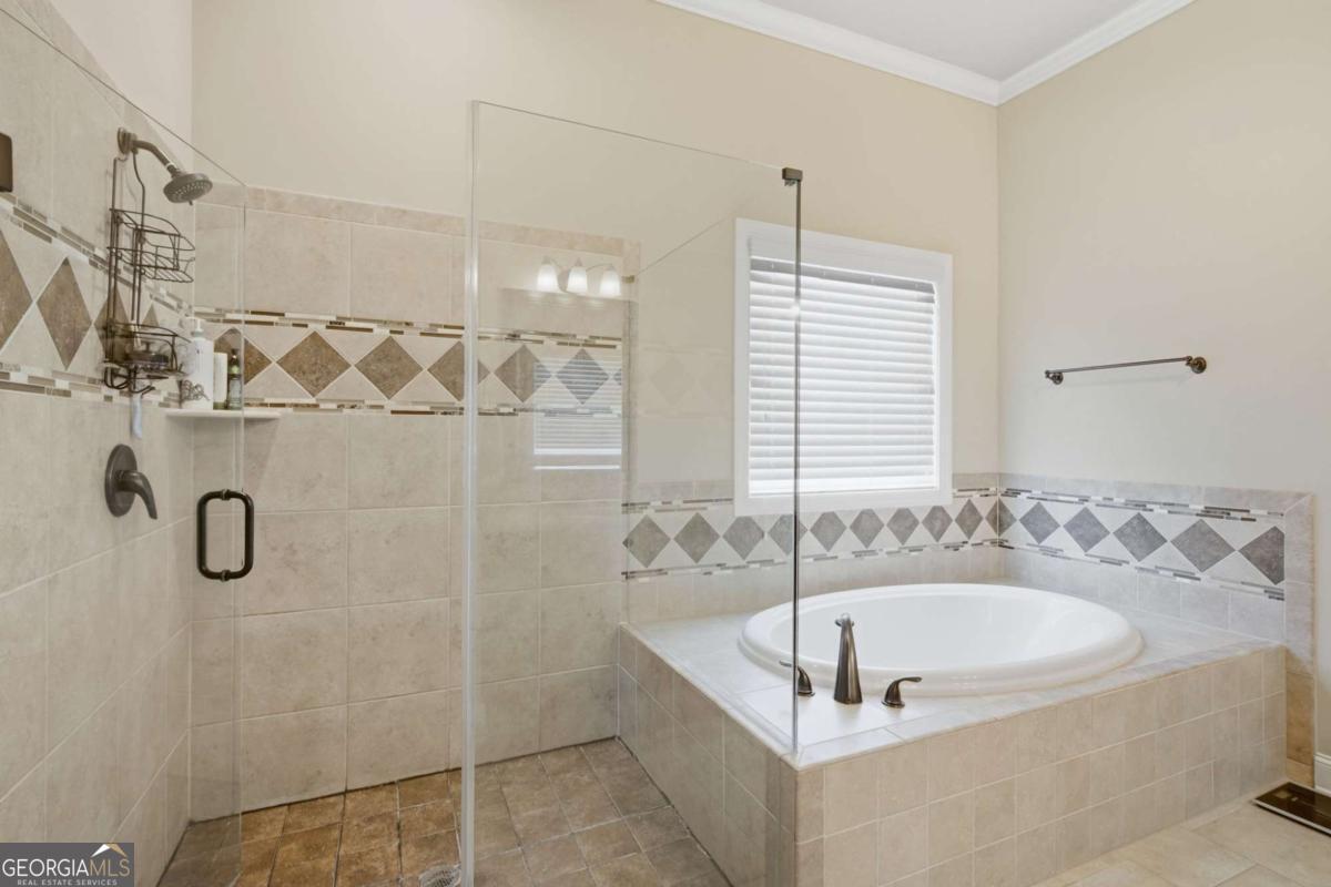 1884 Granite Hill Court Property Photo 21