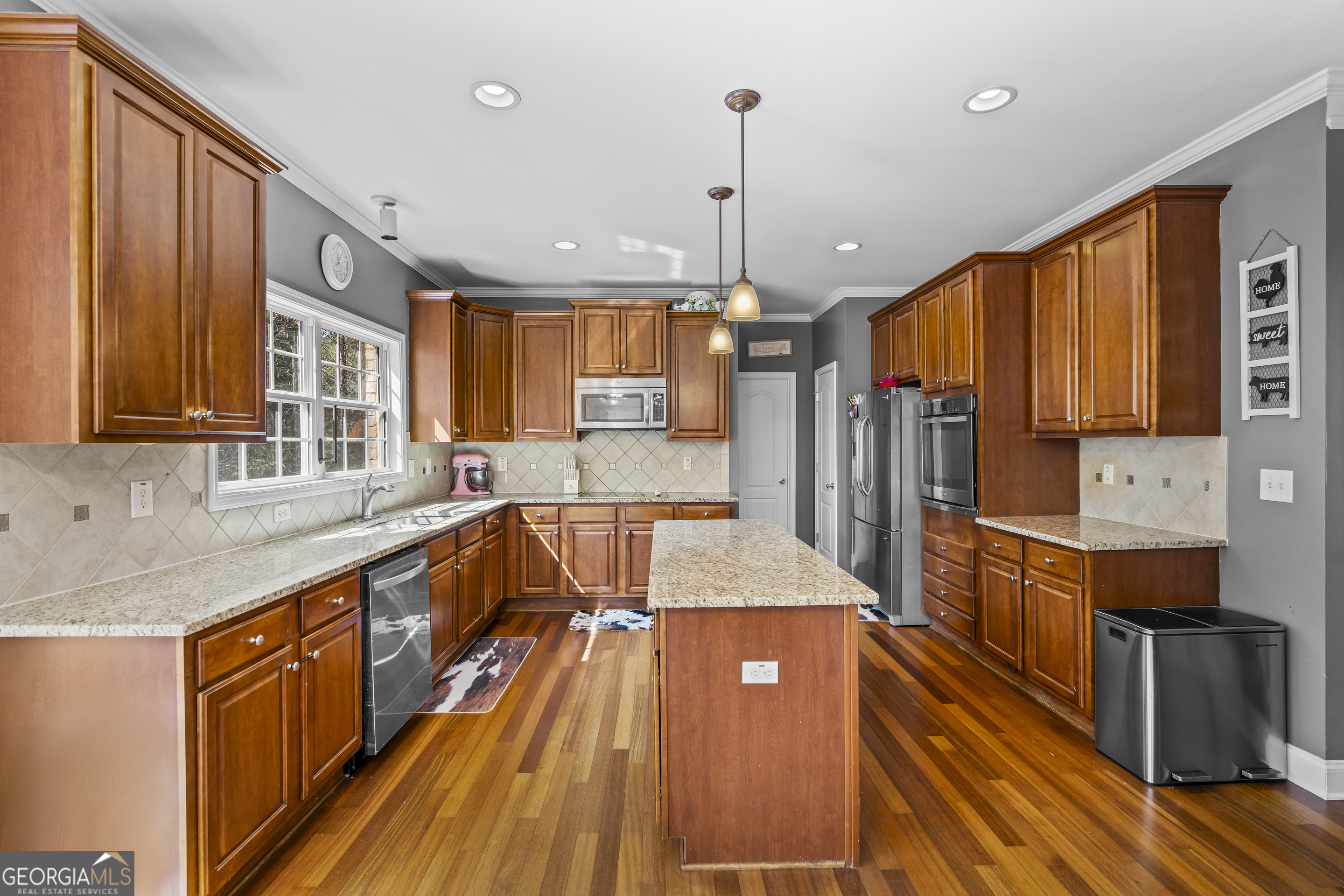 90 Harvey Avenue Property Photo 18