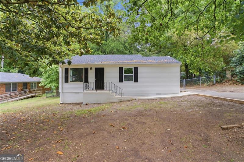 5160 Ellen Street Property Photo 2