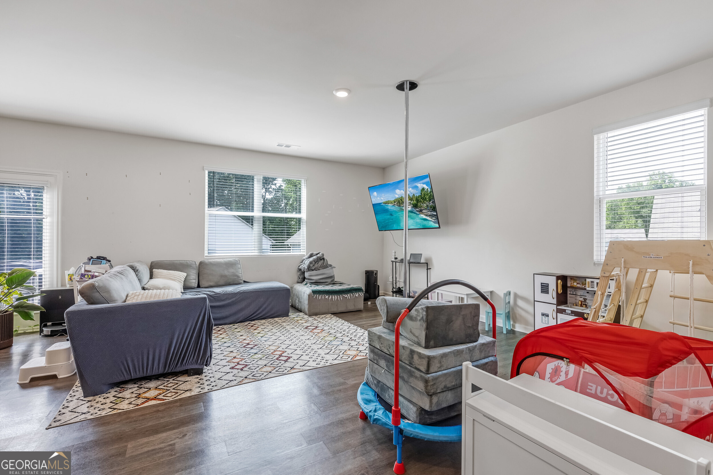 575 Walnut Grove Way Property Photo 8