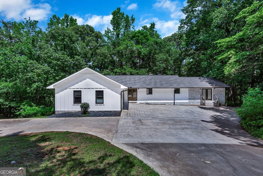 250 Harbor Heights Circle Property Photo 1