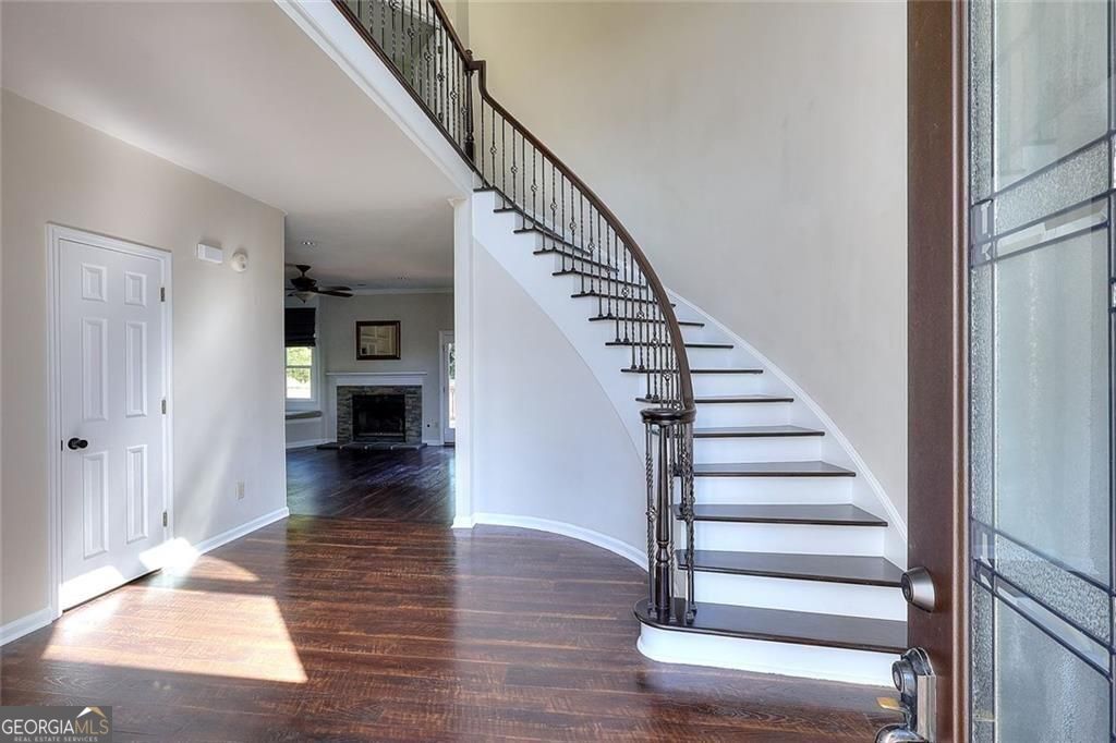 10590 Stonepoint Place Property Photo 3