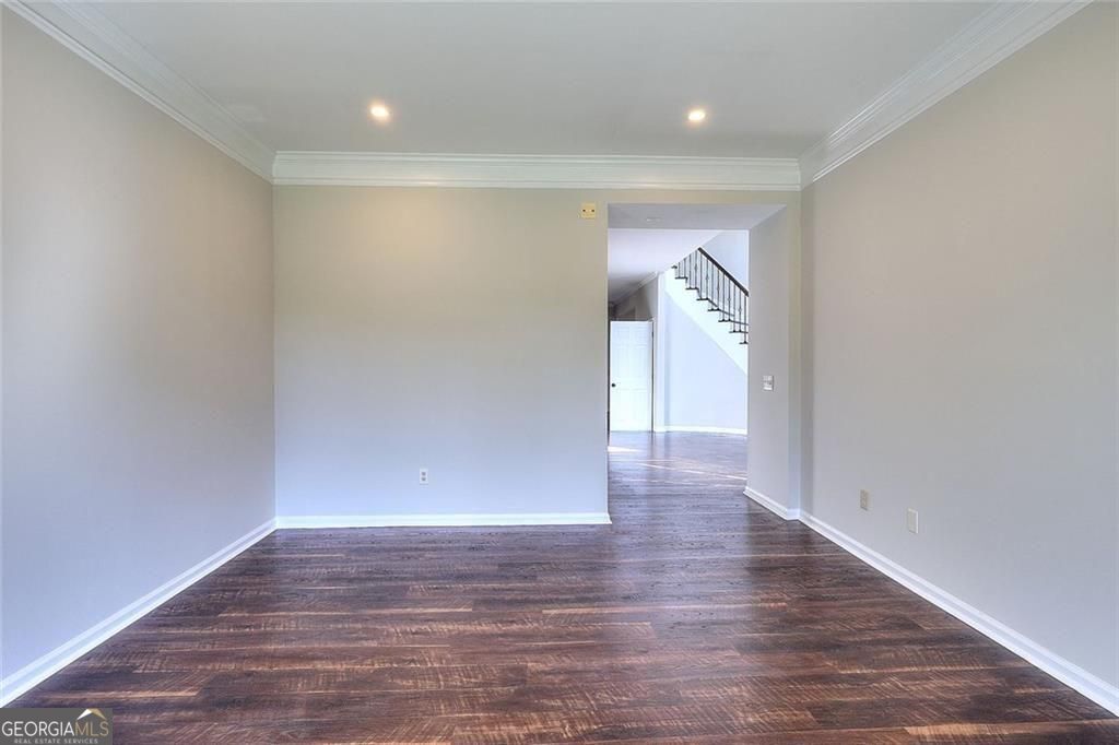 10590 Stonepoint Place Property Photo 9