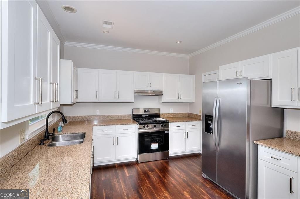 10590 Stonepoint Place Property Photo 17
