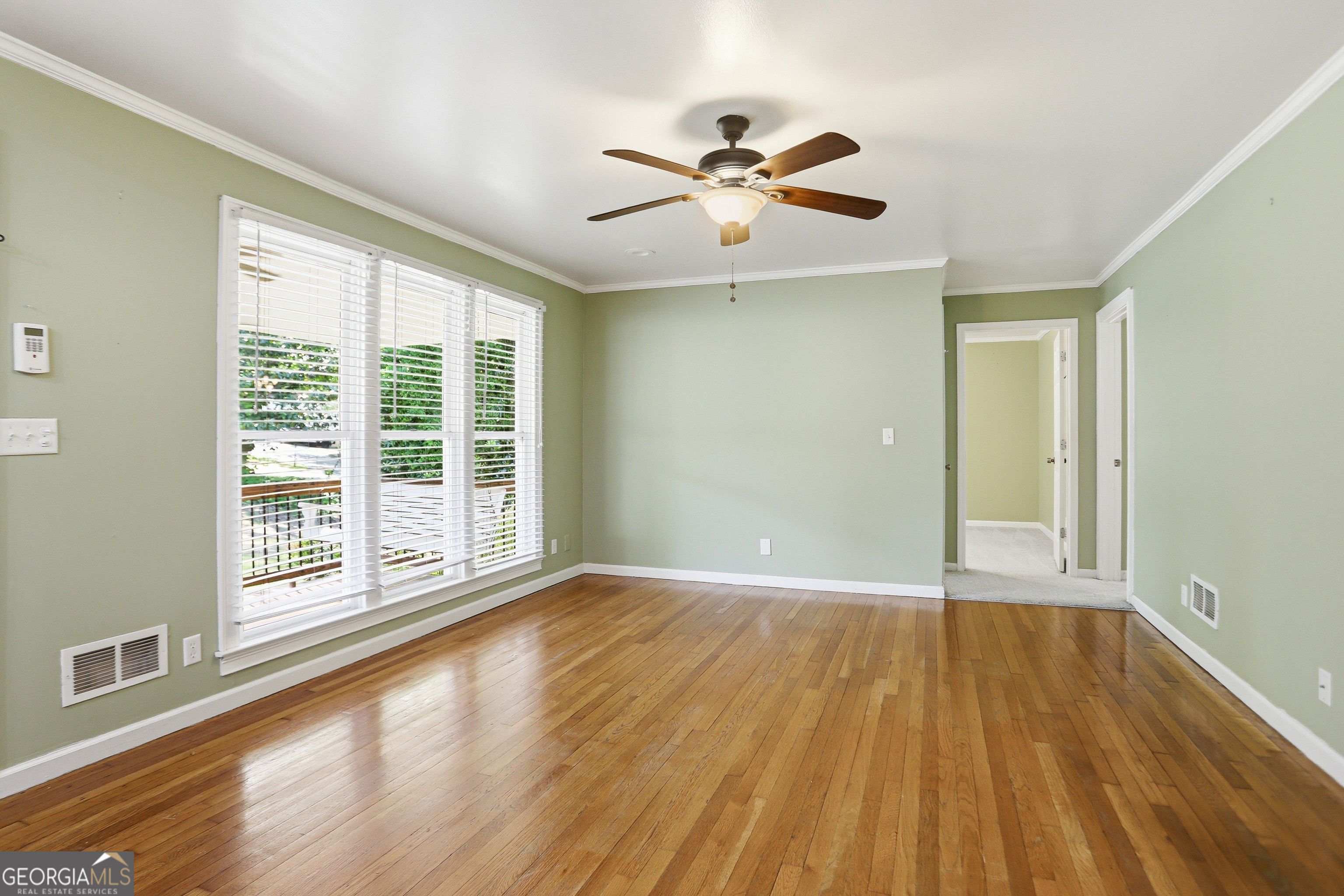 418 Church Street Property Photo 5