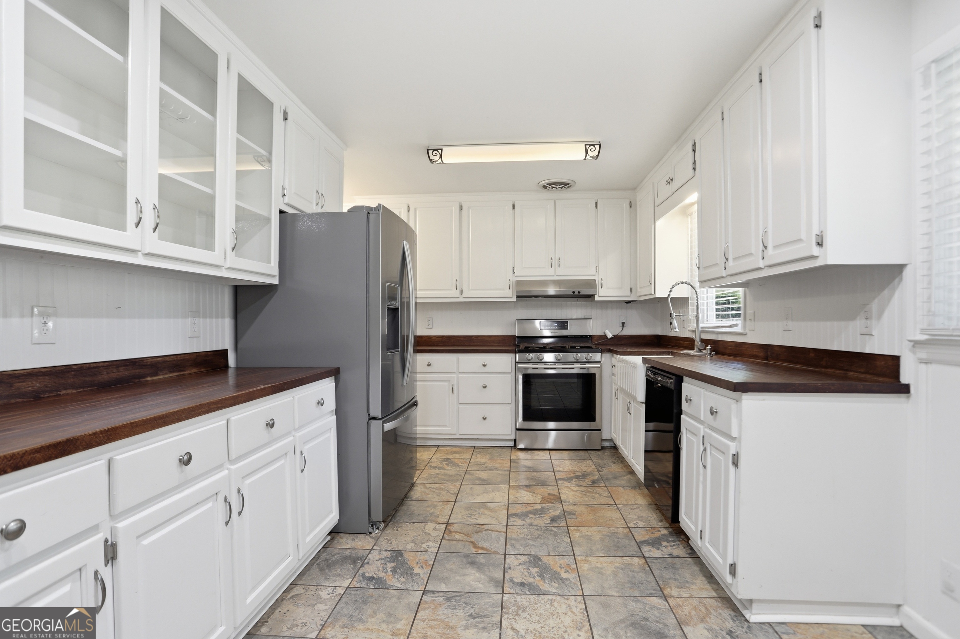 418 Church Street Property Photo 7