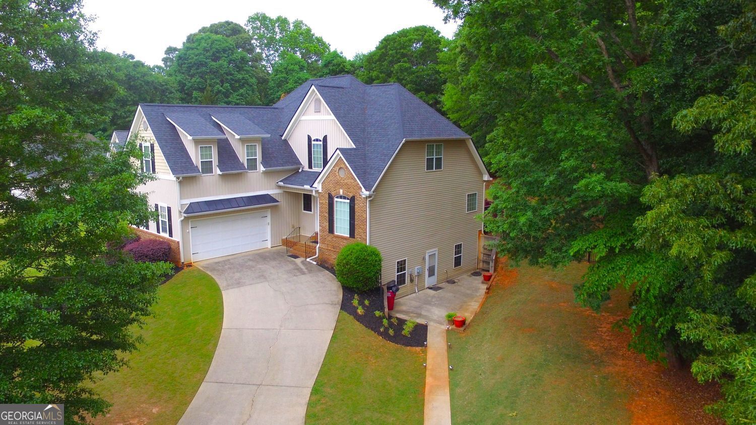 194 Palmer Court
