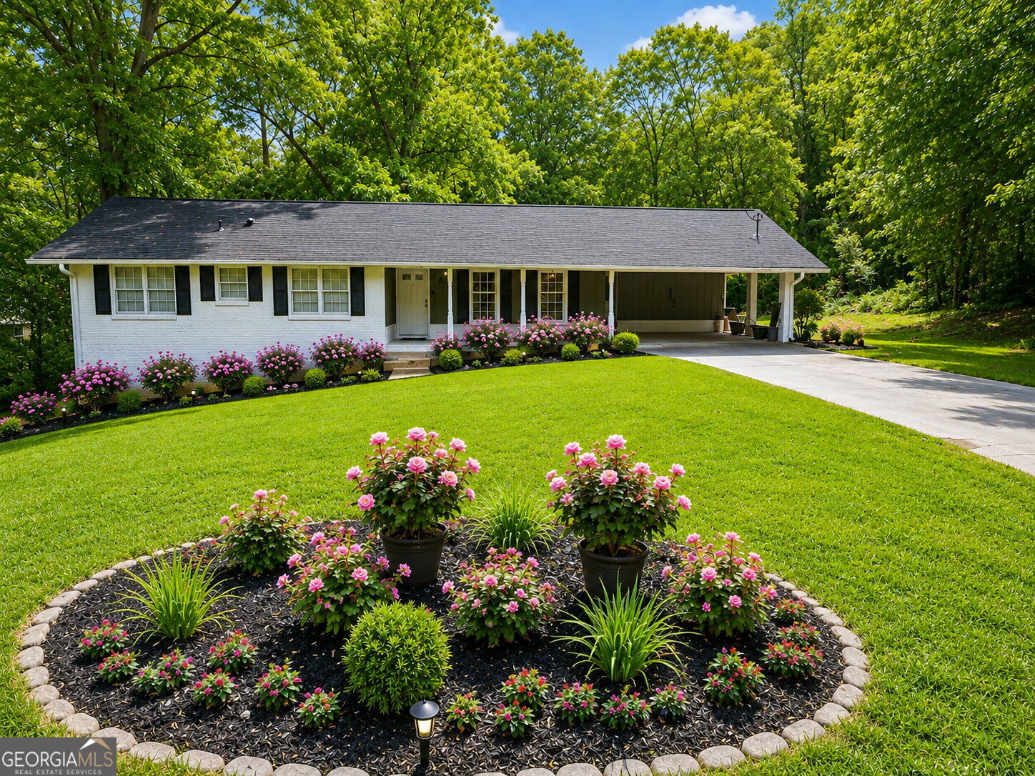 2826 Manor Court Property Photo 1