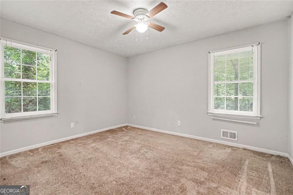 2826 Manor Court Property Photo 18