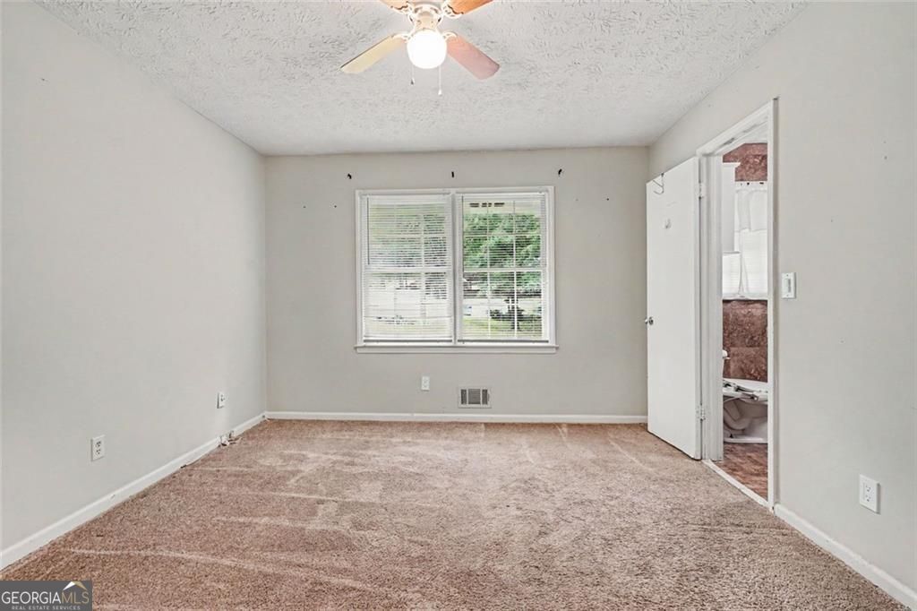 2826 Manor Court Property Photo 20