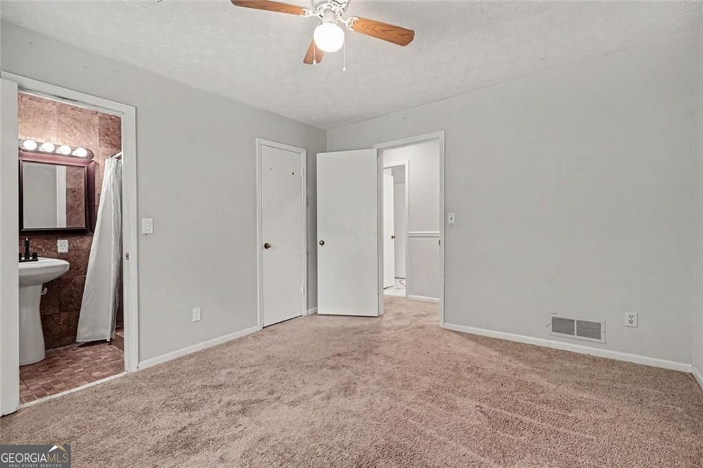 2826 Manor Court Property Photo 24