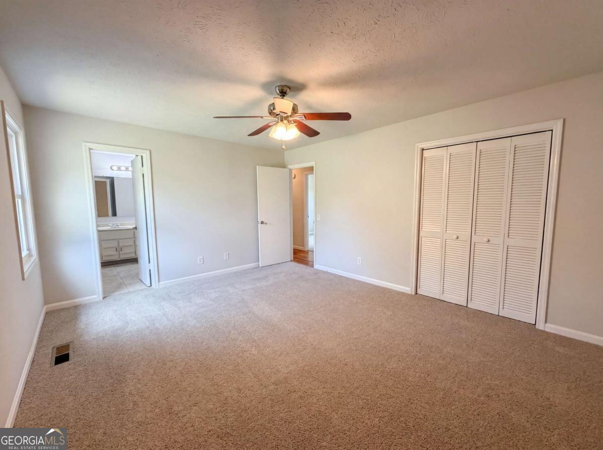 241 Daniel Road Property Photo 11