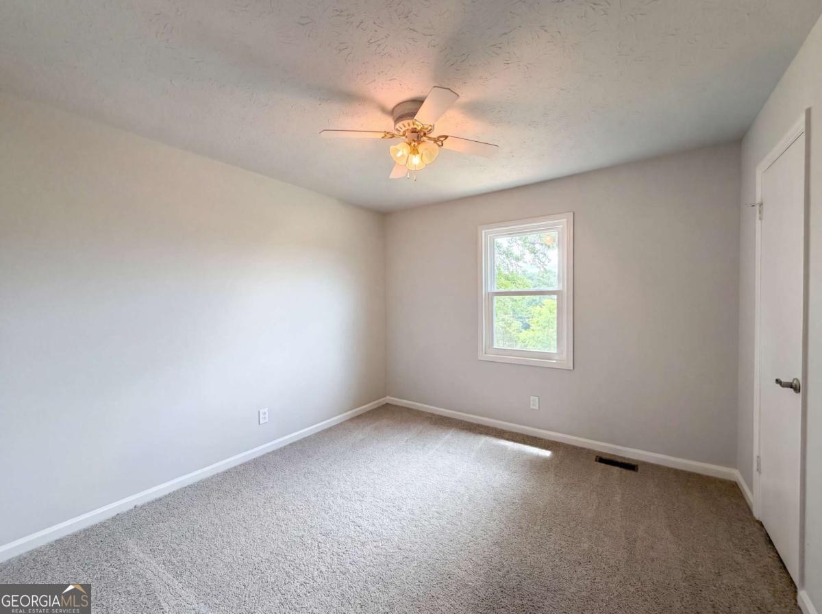 241 Daniel Road Property Photo 12