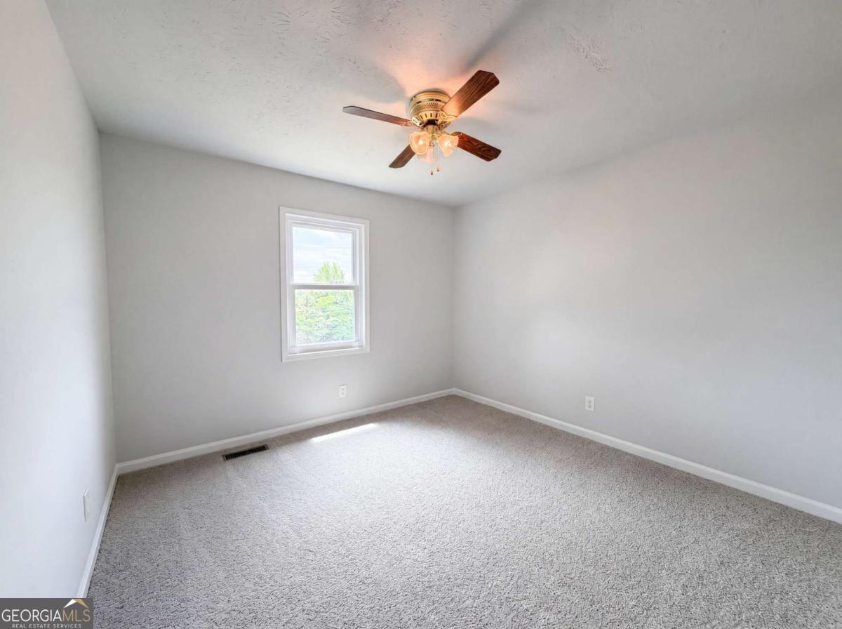 241 Daniel Road Property Photo 13