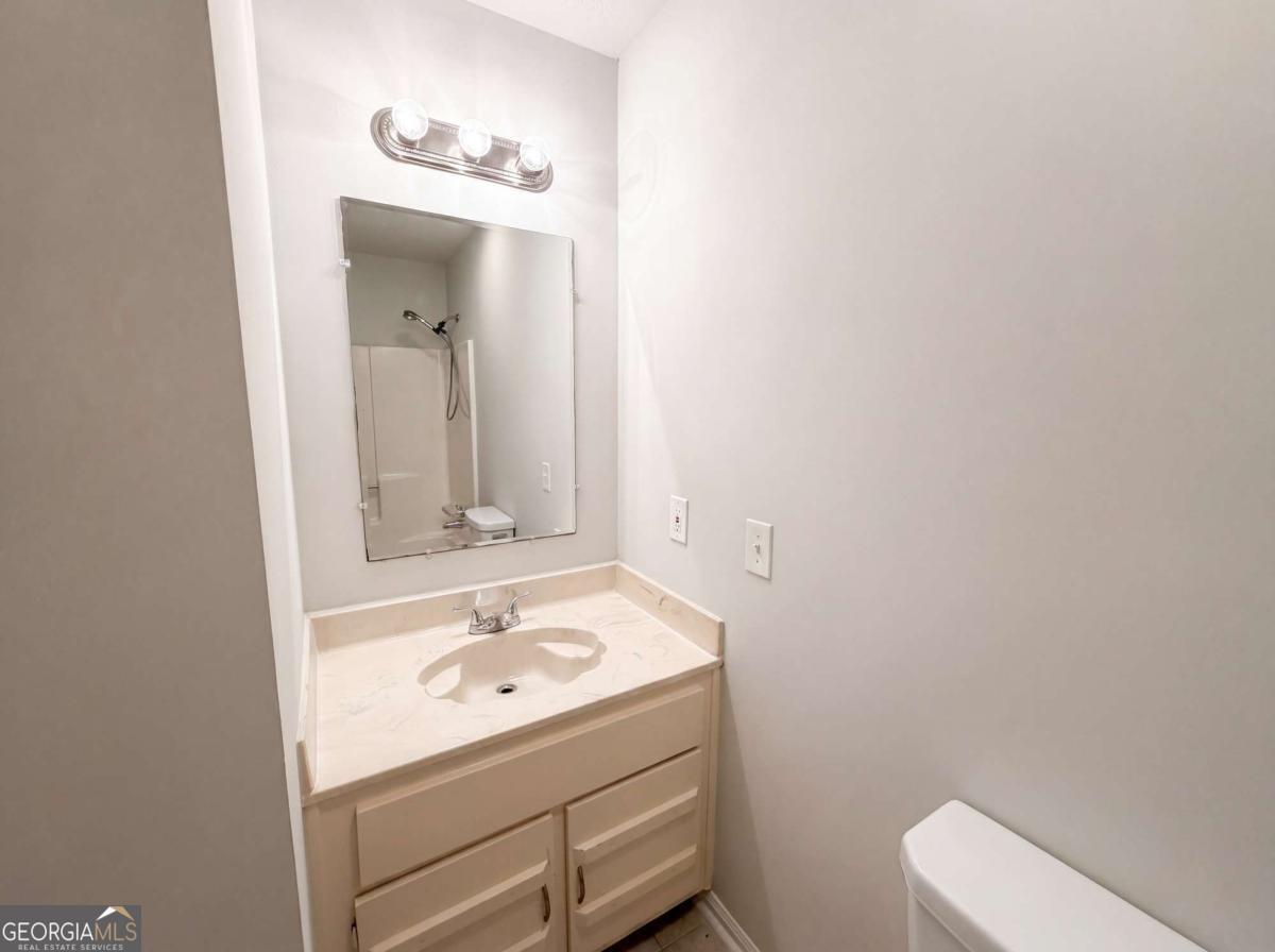 241 Daniel Road Property Photo 15