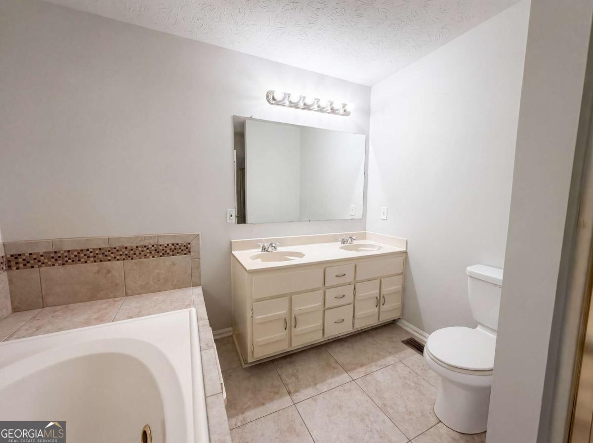 241 Daniel Road Property Photo 19