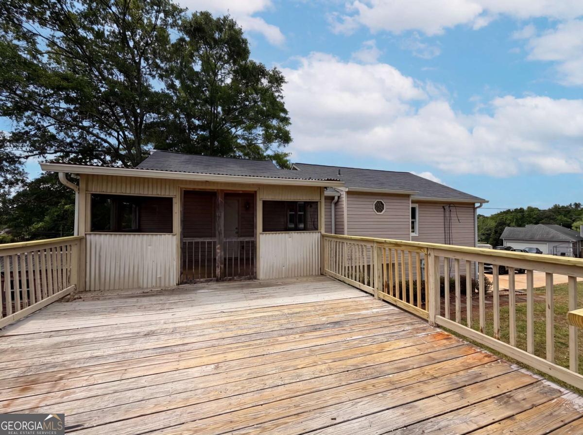 241 Daniel Road Property Photo 24