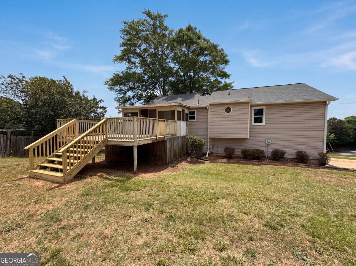 241 Daniel Road Property Photo 26