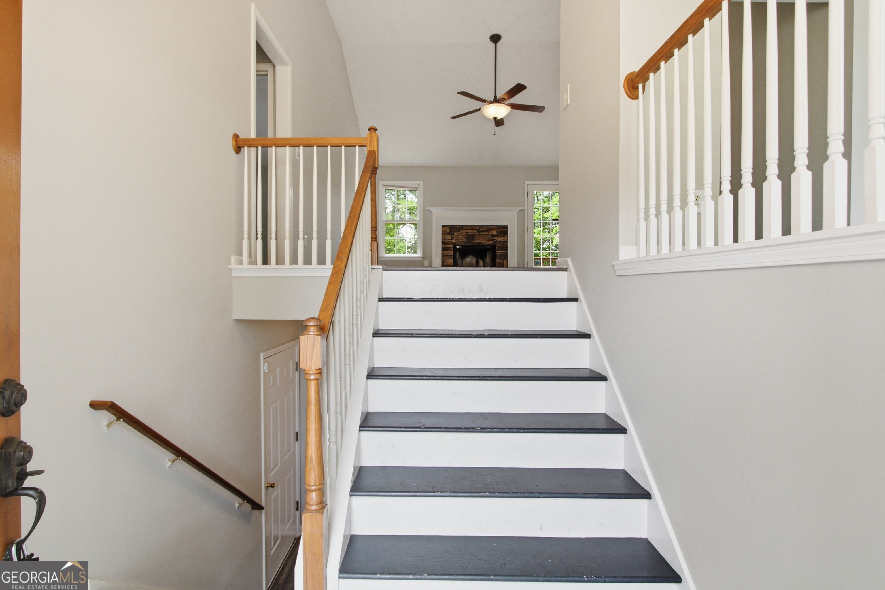 149 Valleyside Drive S Property Photo 4