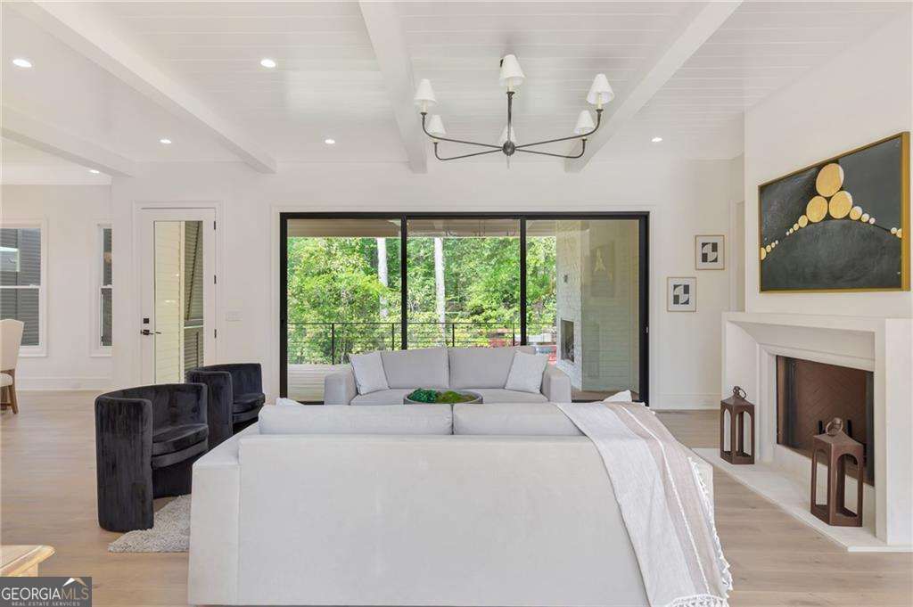 10908 Woodstock Road Property Photo 6