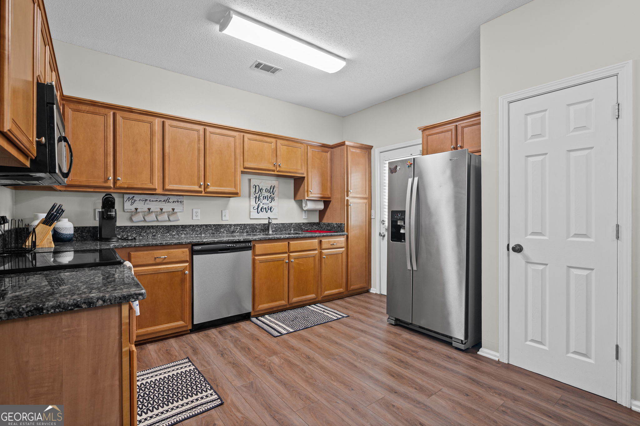 410 Rosewood Lane Property Photo 10
