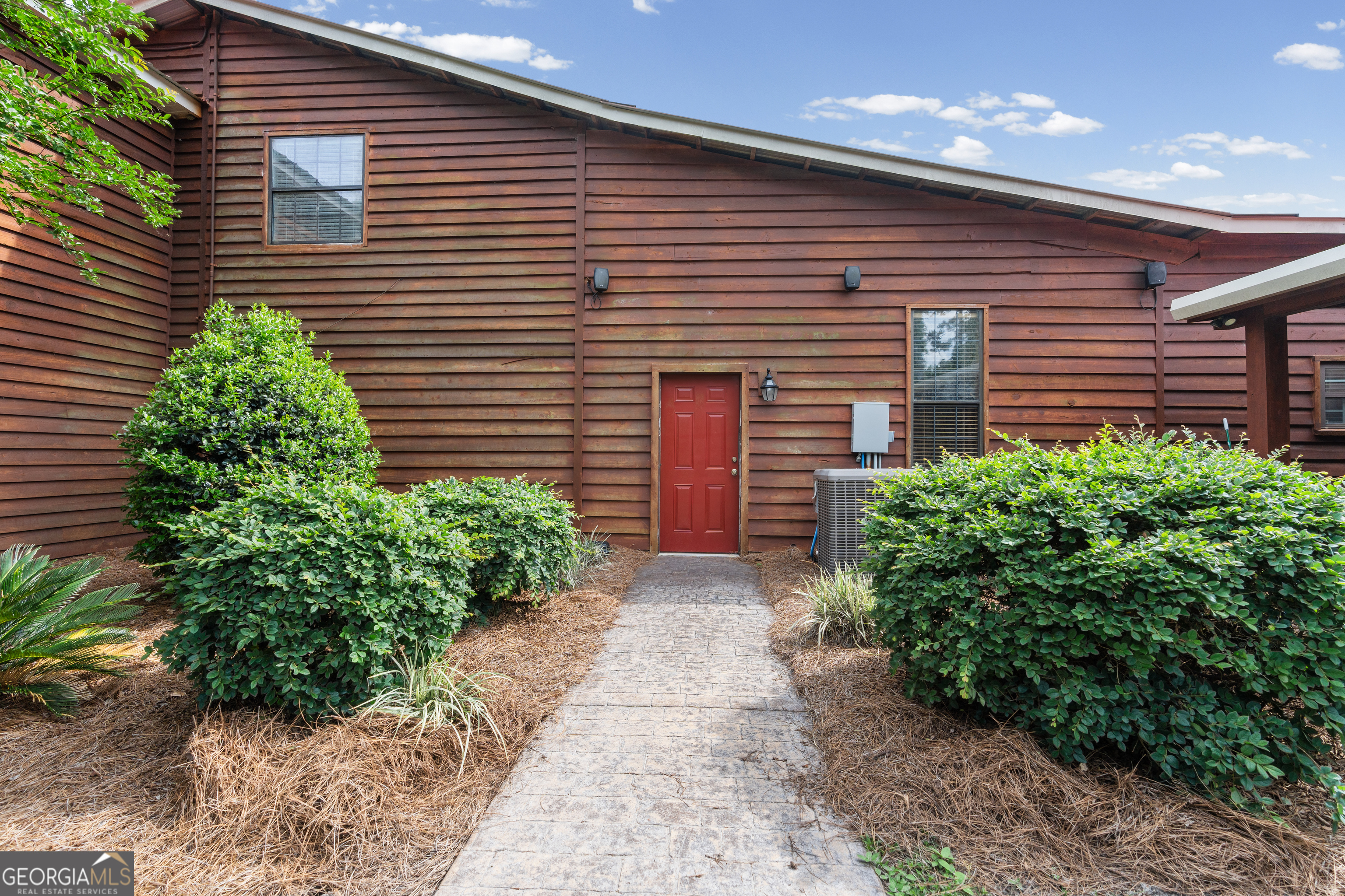 5300 Golden Isle W Property Photo 13