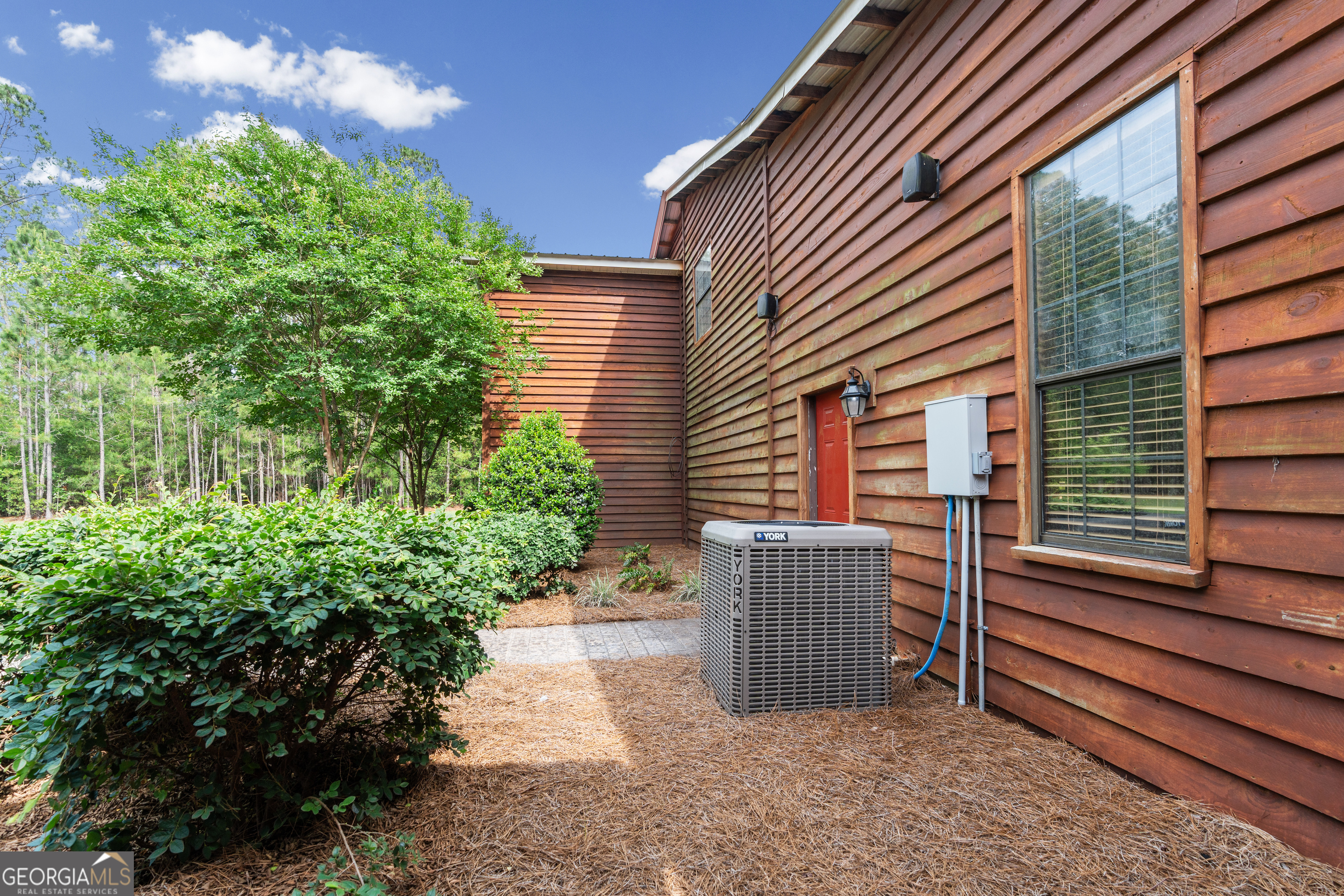 5300 Golden Isle W Property Photo 15