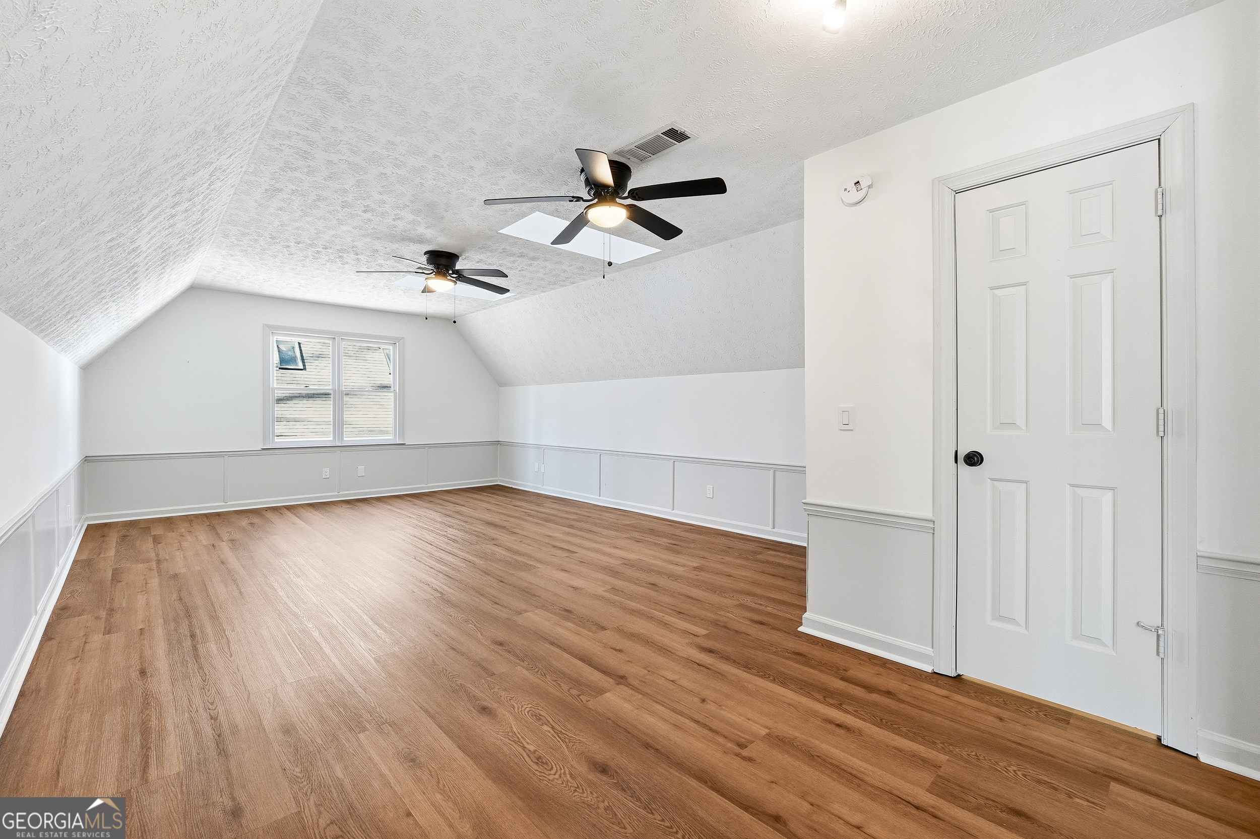 4715 Creek Wood Drive Property Photo 24