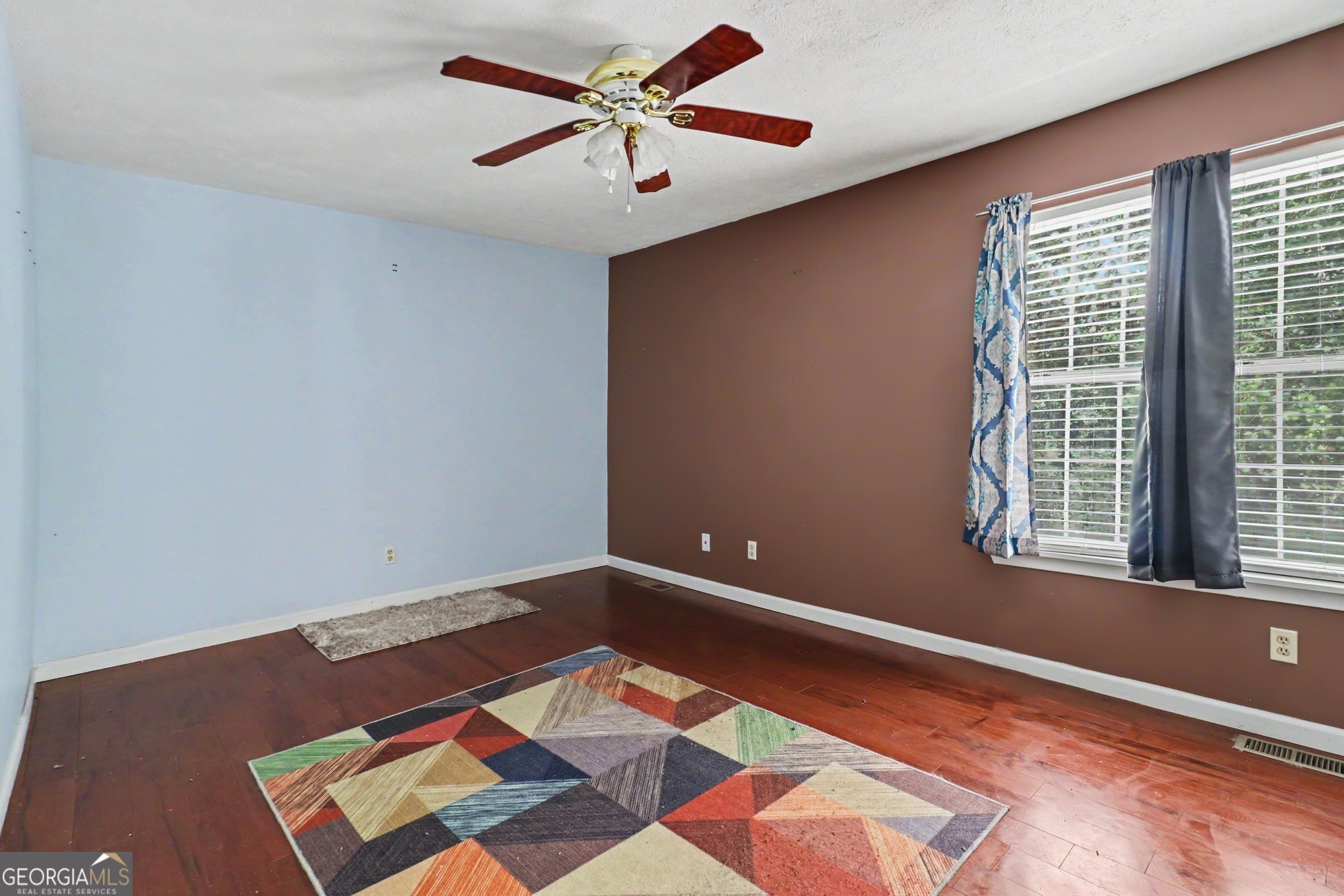 8577 Jamestown Way Property Photo 18