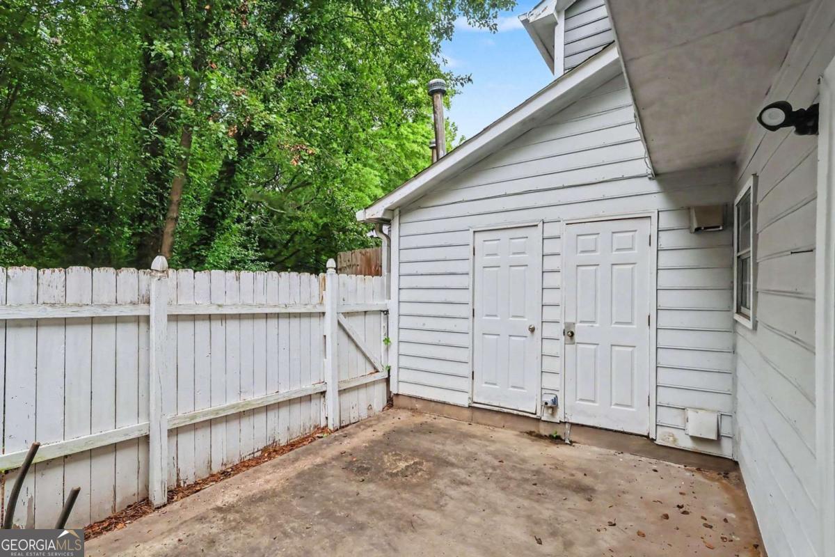 8577 Jamestown Way Property Photo 28